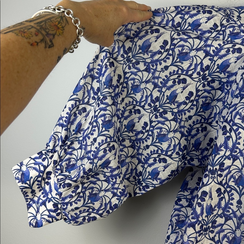 NEW Anthropologie Maeve Cockatoo Bird Blouse Button Front Shirt Balloon Sleeve M - Picture 8 of 16